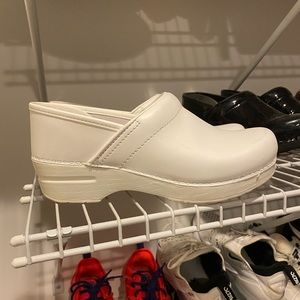 Dansko Professional White
